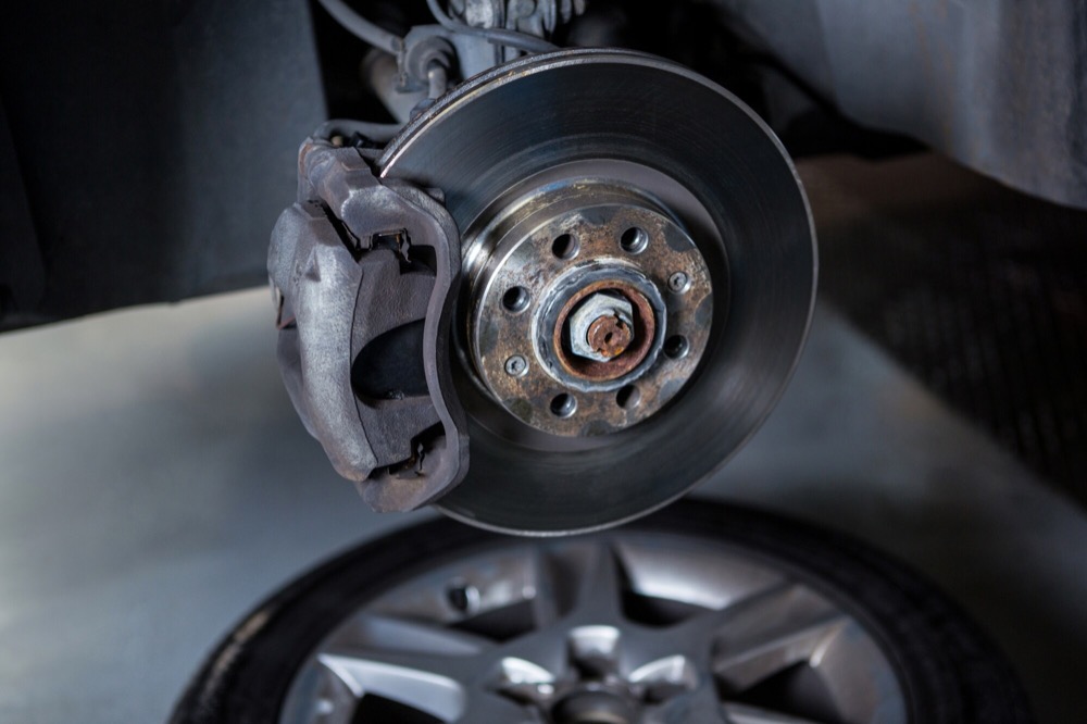 Exploring the Differences Between Disc and Drum Brakes